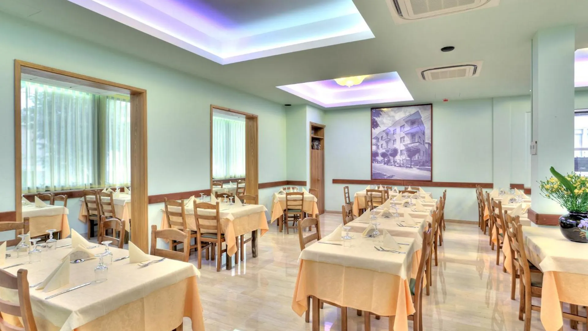 Hotel Vallechiara Cesenatico